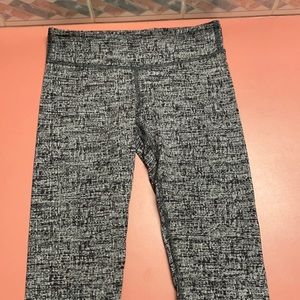 Ivivva low rise size 10 KIDS leggings